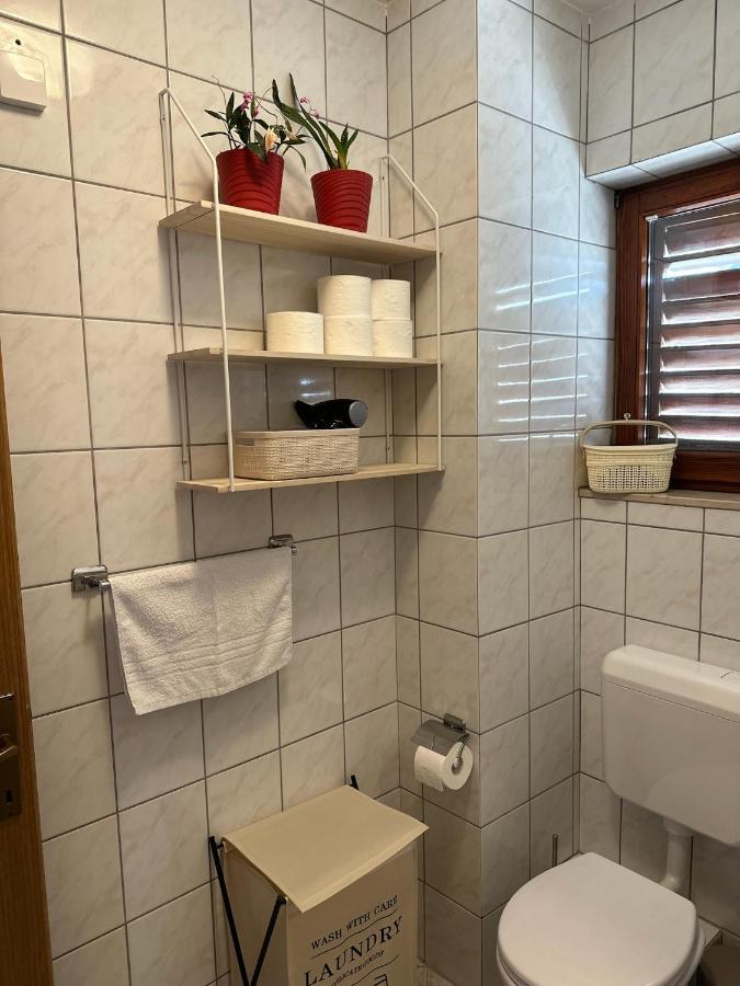 Family Apartment Макарска Екстериор снимка