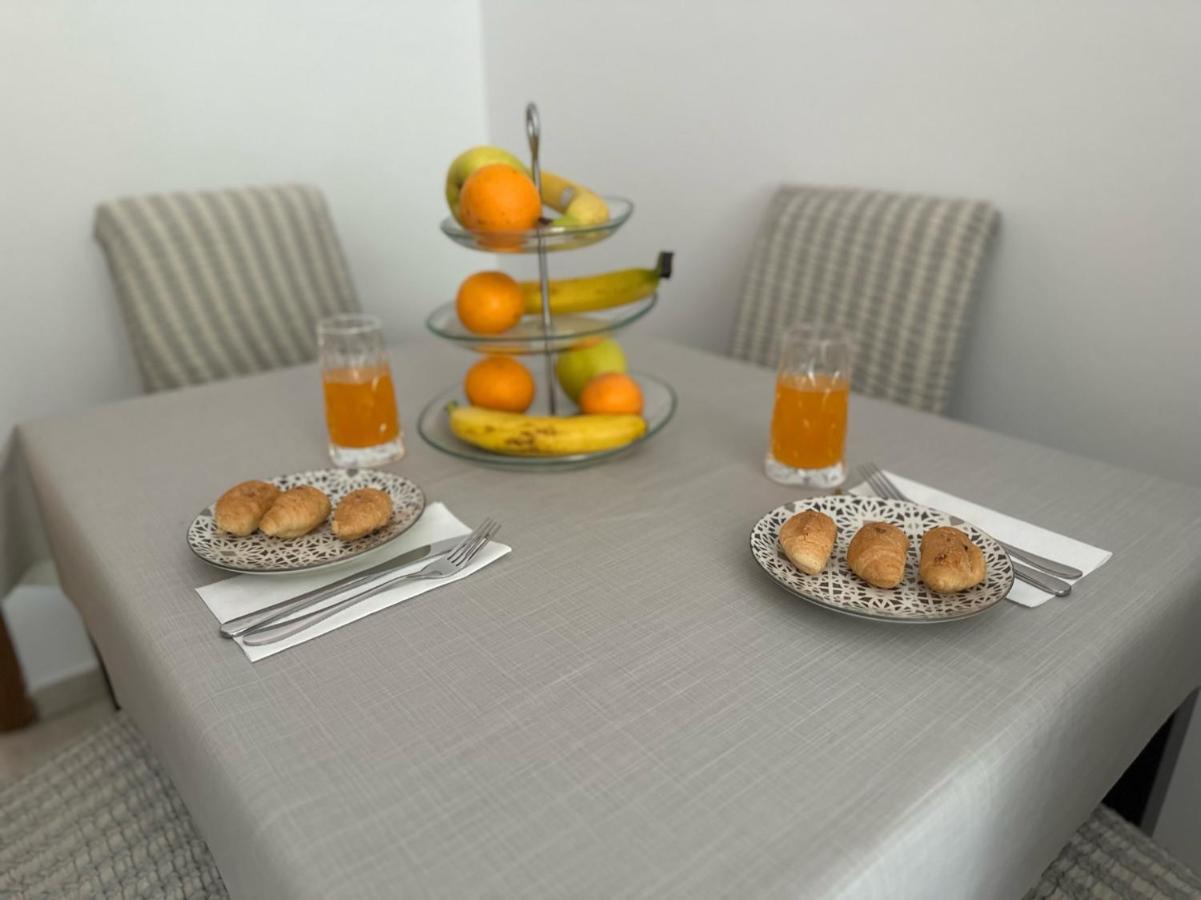 Family Apartment Макарска Екстериор снимка